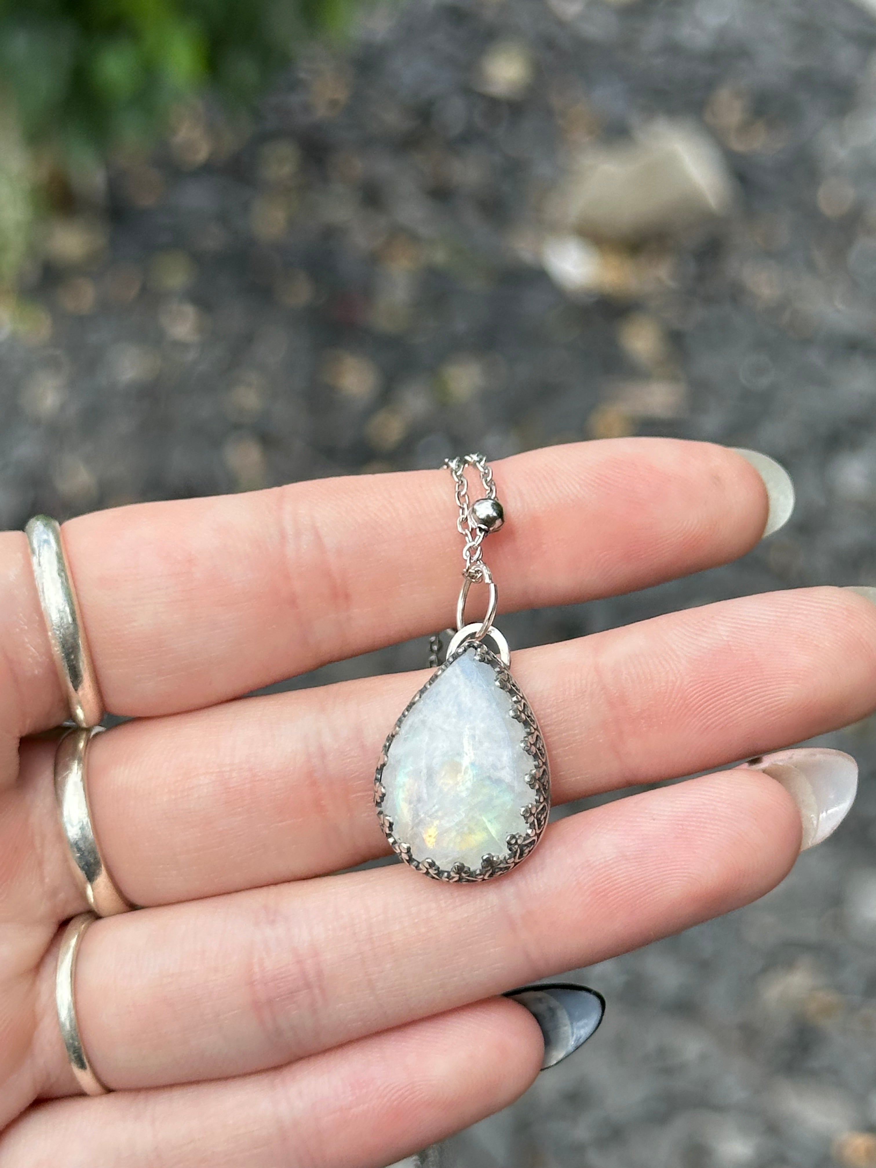 Good Genuine Moonstone Water Droplet Pendant