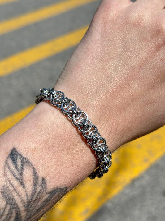 Helm chain bracelet